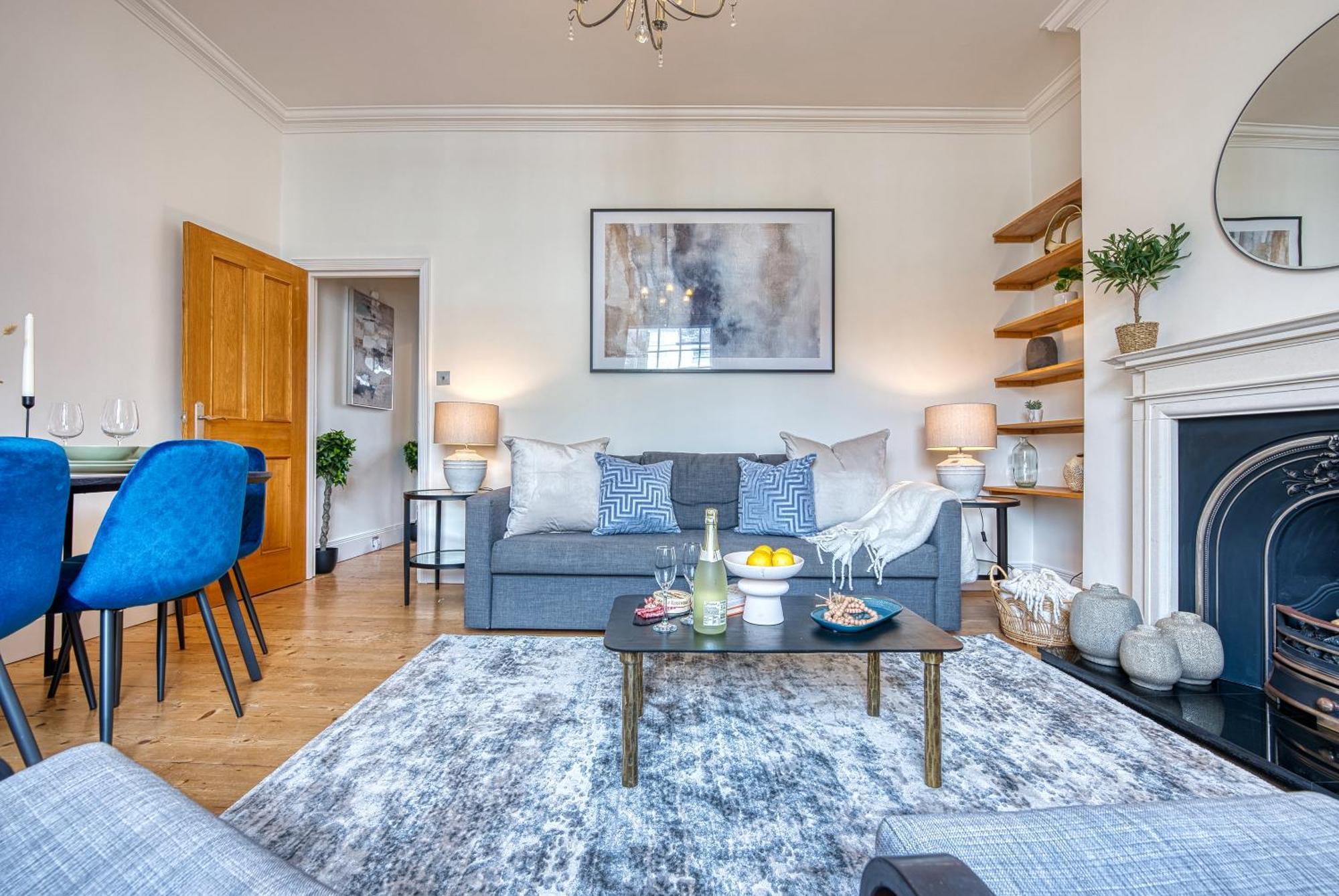 2 Bed Stunning Chic Modern Spacious Apt, Ocean Village, Southampton - Plenty Of Parking - By Blue Puffin Stays Exterior photo